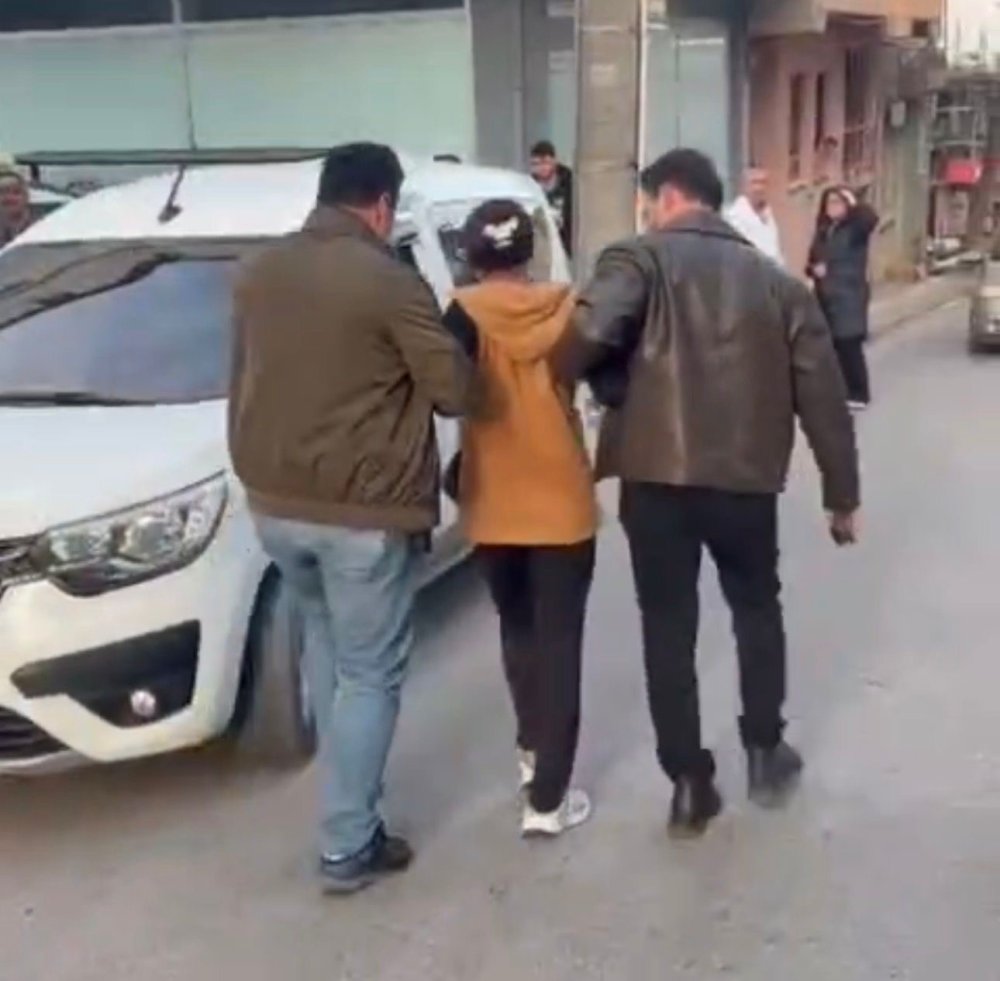 Pes dedirten hırsızlık girişimi: "Araç benim" diyerek araçtan inmedi