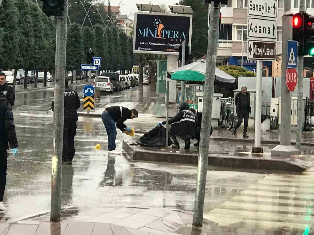 Konya'da kuyumcu soygunu! 4 kişiydiler
