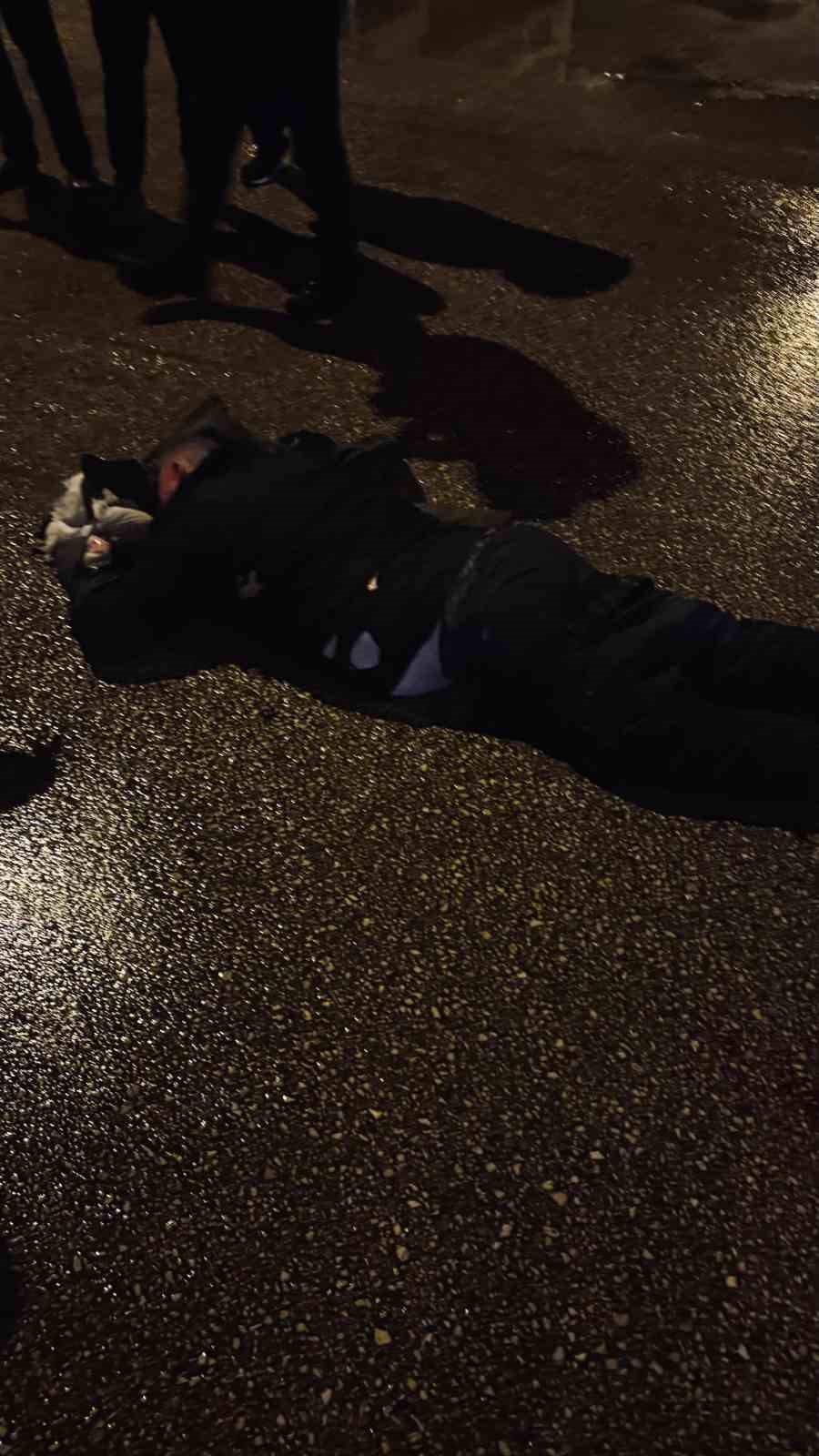 Yayaya çarpan araç bu hale geldi! Sürücü kaçtı
