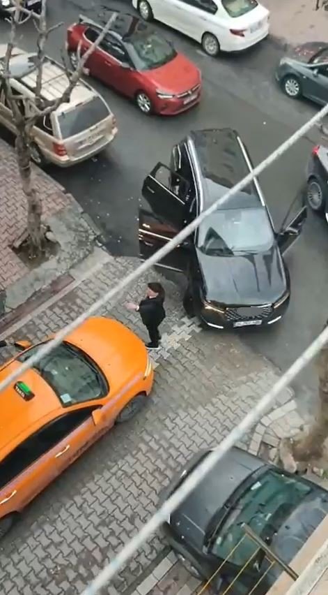 Düğün konvoyunu ters yöne girdi ortalık karıştı