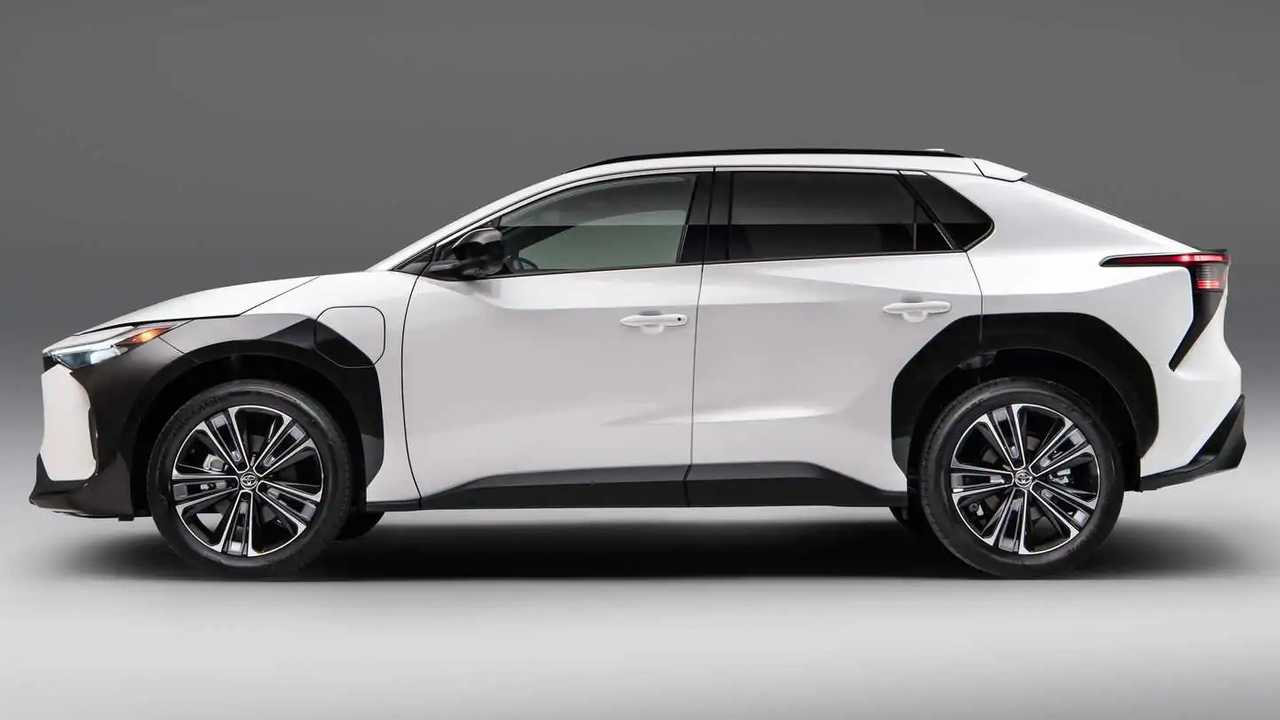 elektrikli-toyota.jpg