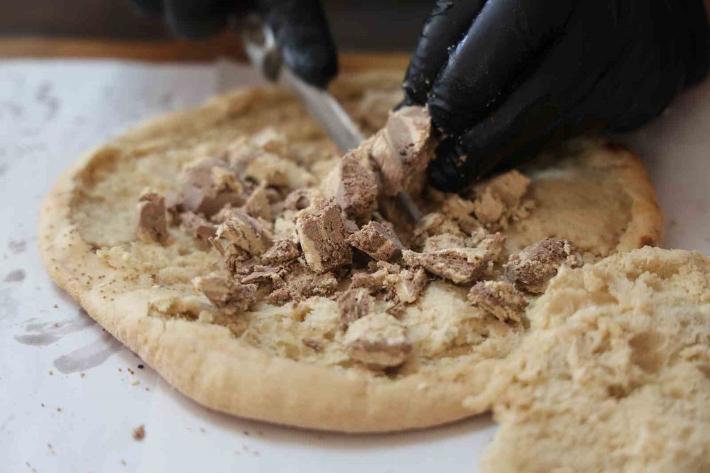 İtalyan Pizzasına Yerli Rakip: Tarihi Konya Yağ Somunu Dünyaya Açılıyor