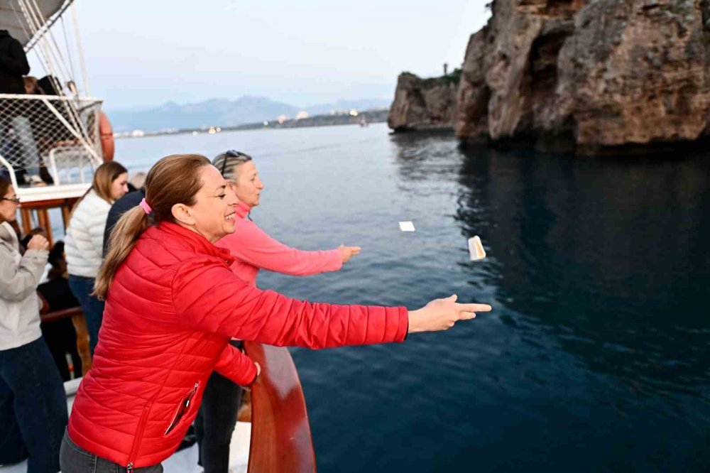 Antalya'da Şafak Vakti Sıra Dışı Manzara