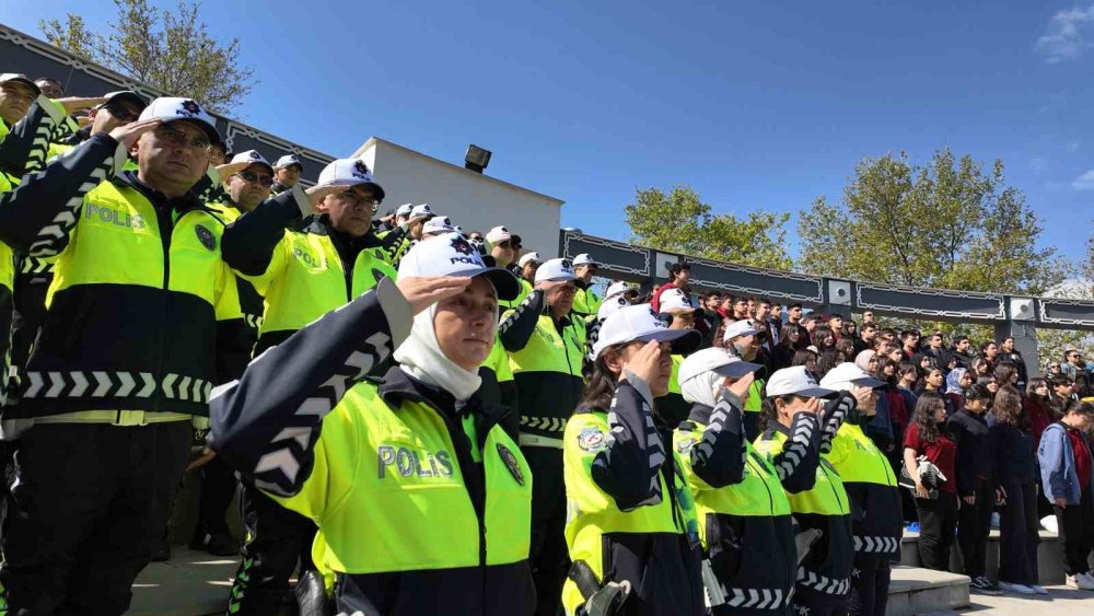 Vali Akın’dan Konyalılara Çağrı: Trafikte Sabır İnsani Görevdir
