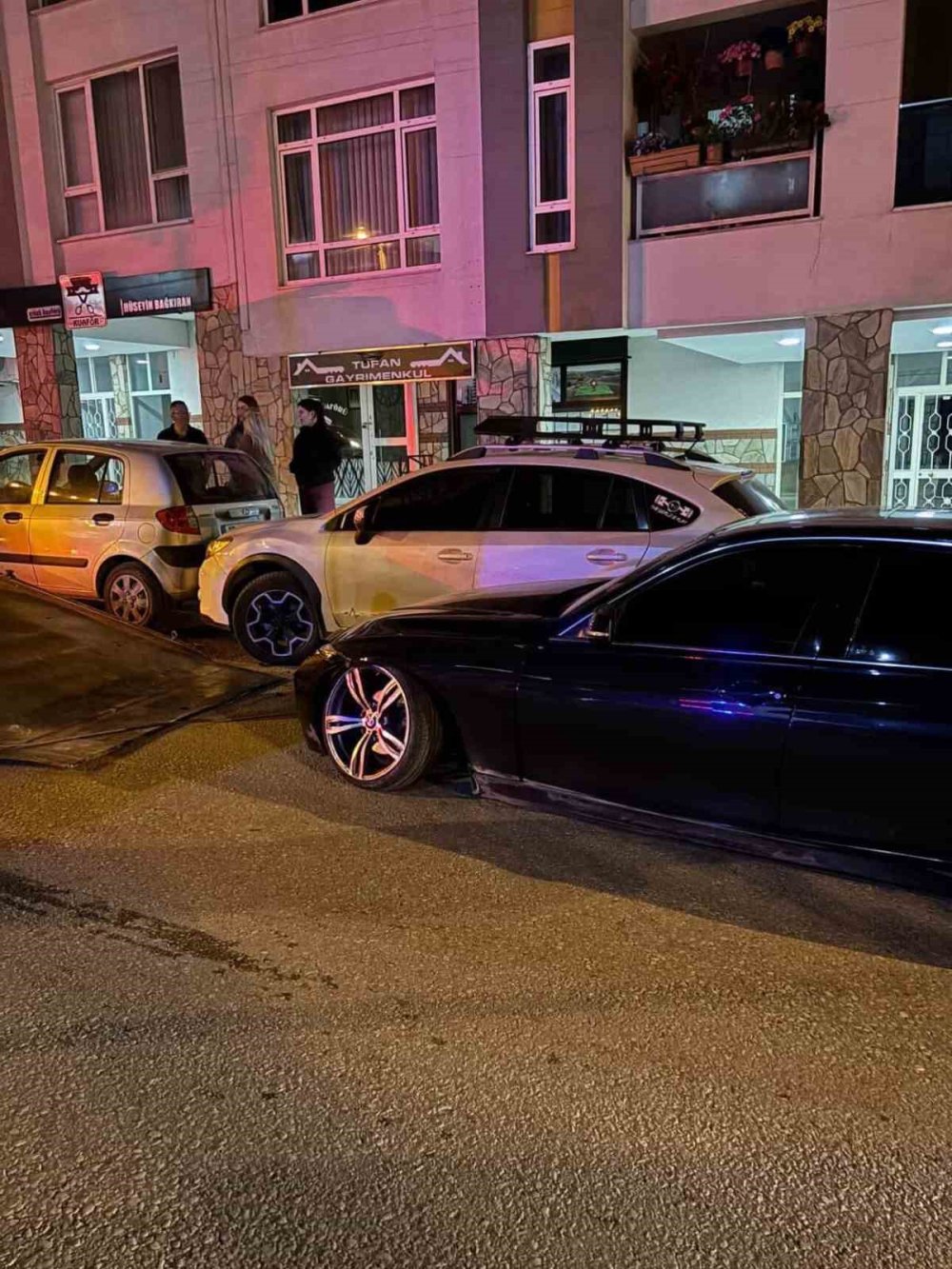 Alacak verecek meselesi sokağa taşındı! Bursa'da silahlar patladı