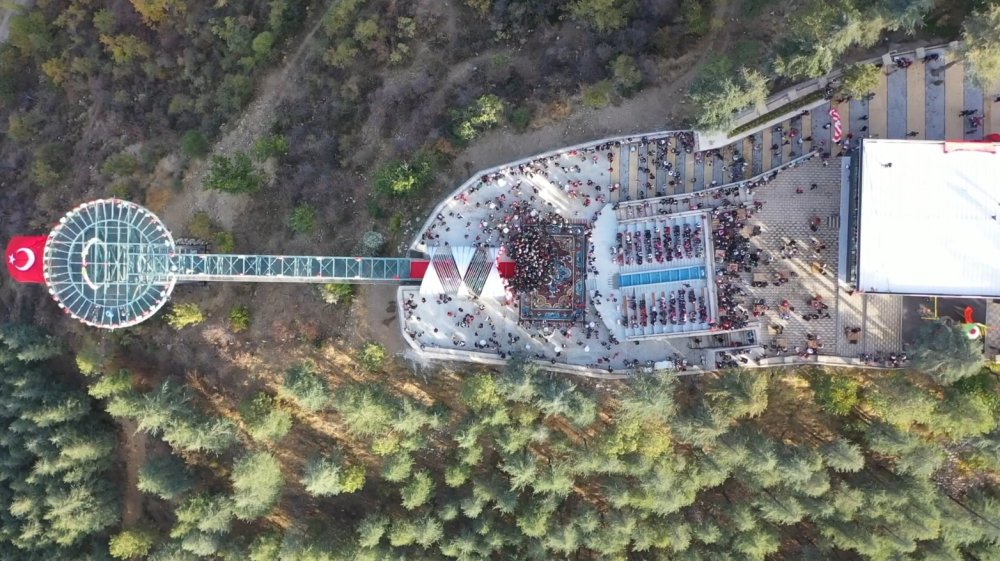 Isparta'nın Balkonu! 3 Yılda 1 Milyon Kişi Gökyüzünde Yürüdü