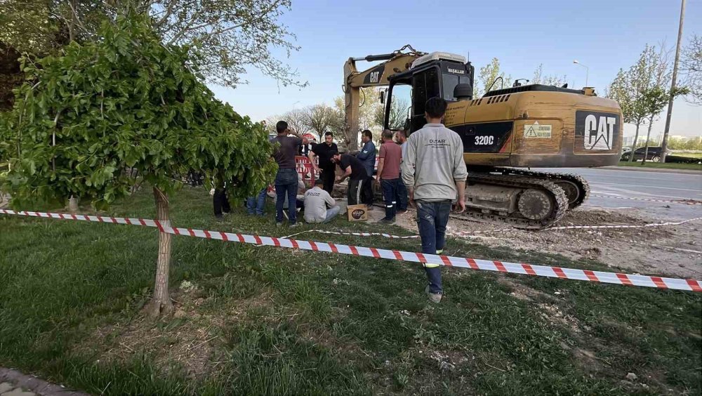 Konya’da Altyapı Çalışmasında Göçük: MEDAŞ İşçileri Yaralandı