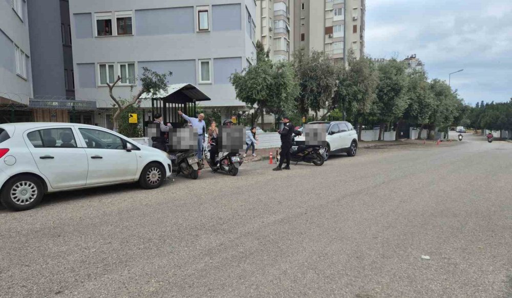Kapıda 30 Kurye, Telefondaki Ölüm Tehdidi: Antalya'daki Gizemli Zorbalık!
