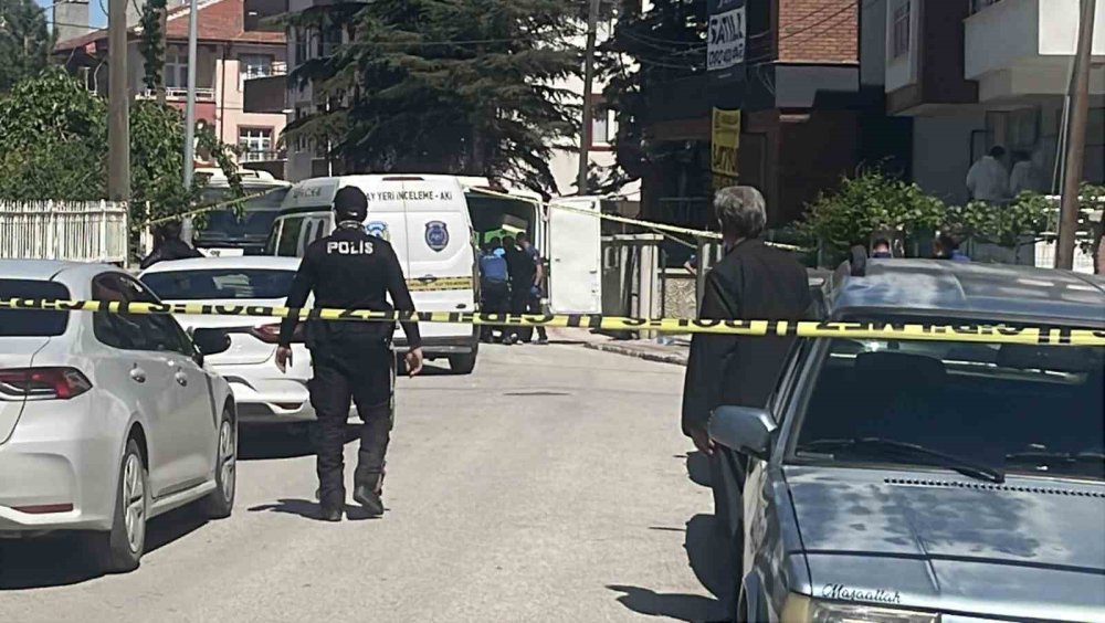 Konya’da hukuk öğrencisi dehşeti: Tartıştığı anne ve babasını bıçaklayarak öldürdü