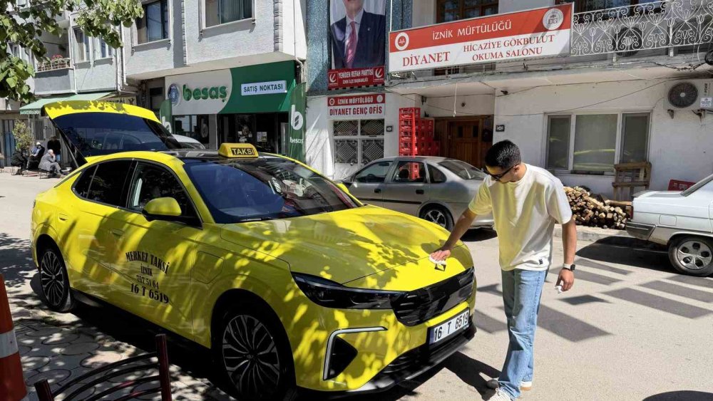 Togg T10F'i Aldı, Sarı Taksi Yaptı: Kapısında Kuyruk Oluyor!