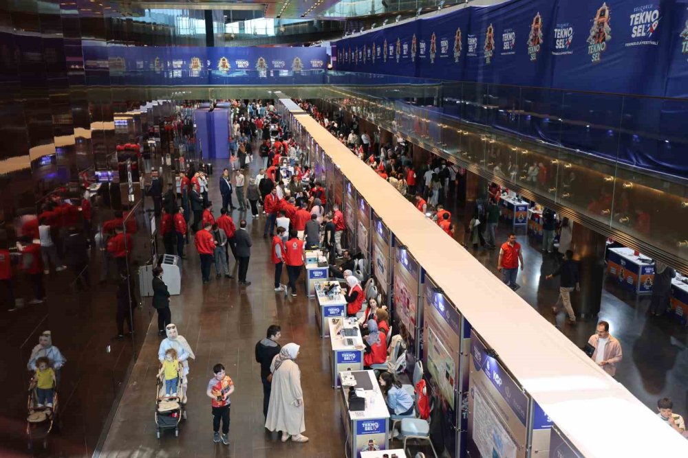 Konya'da Teknoloji Rüzgarı Esti: TEKNOSEL 2026'da Ödüller Sahiplerini Buldu!