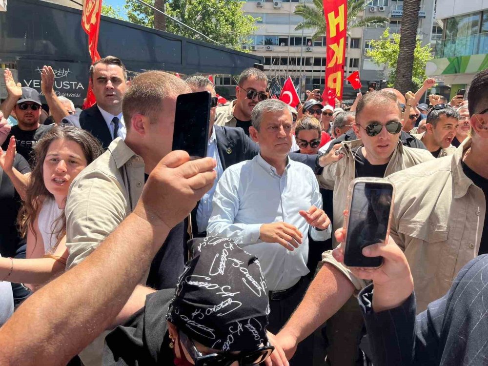 Valilik Yasakladı, CHP Dinlemedi: Özgür Özel Mitingine Polis Müdahalesi