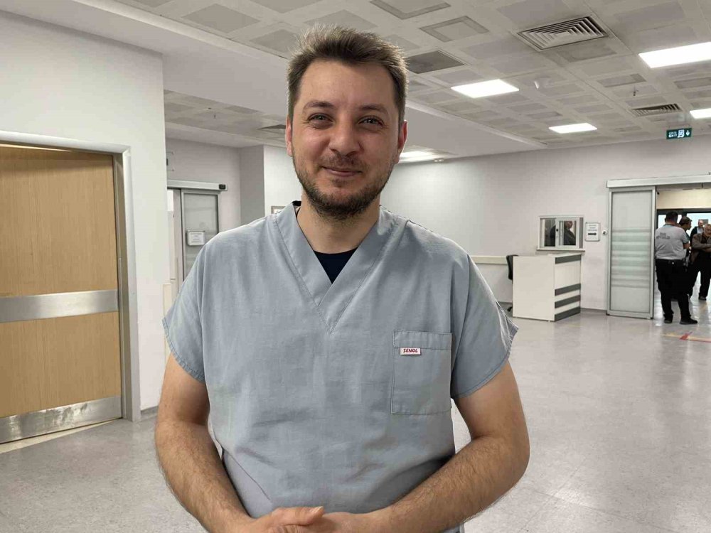 Yolculuğa Çıkacaklar Dikkat! Damarlarda Pıhtı Riskini Bu Yöntemle Önleyin