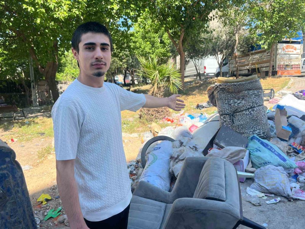 İzmir’de vatandaşların ’çöp’ isyanı: "Bari bayramda temizleyin"