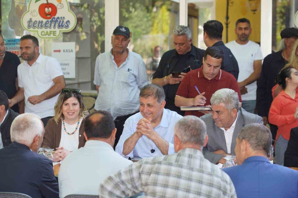 İzmir Tugay'la siyaseti bırakıp Büyükşehir olduğunu hatırladı