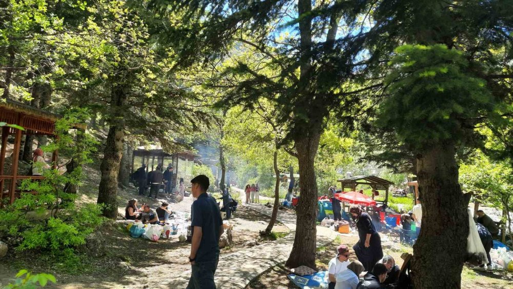Konya Bayramda Saklı Cennete Aktı