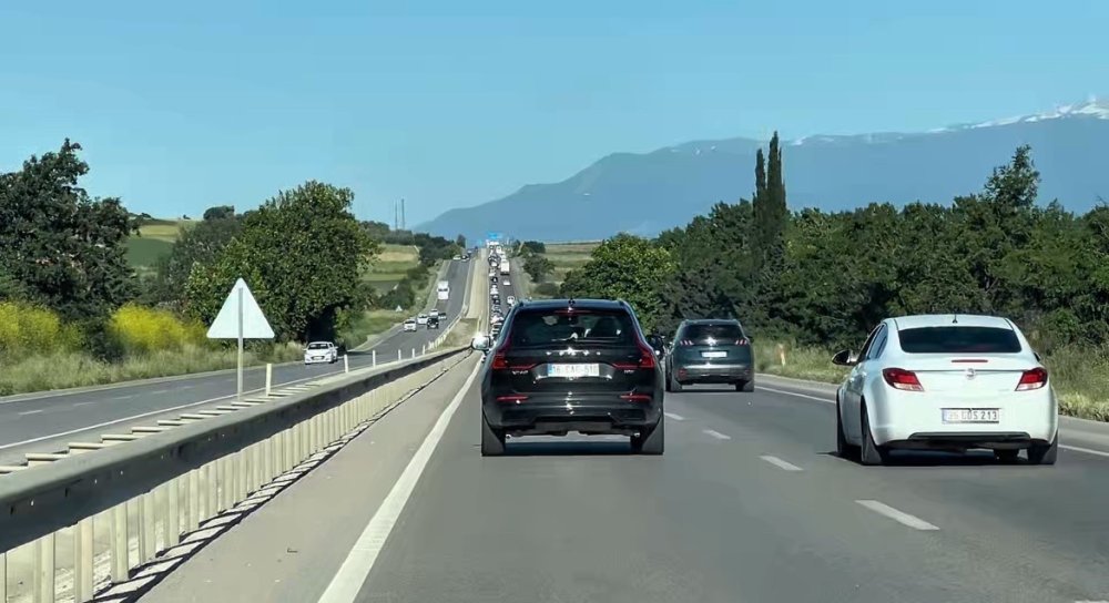 Tatil Dönüşü Milyarlık Kuyruk