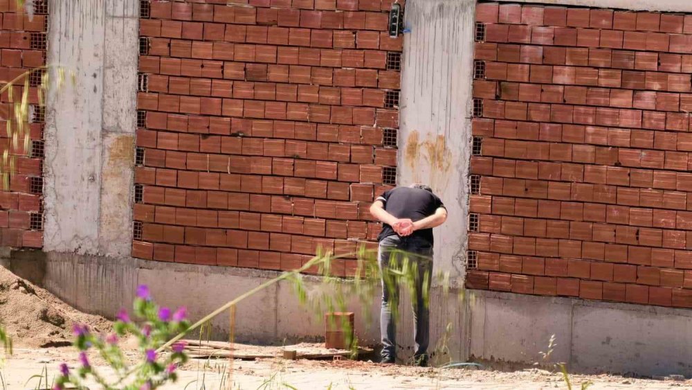 İnşaatta feci ölüm: Oğlunun gözü önünde 4. kattan düştü