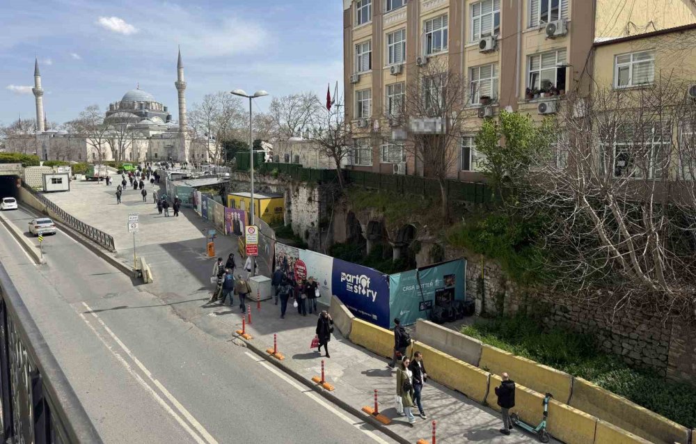 Altı Bizans Sarnıcı Üstü Elektrik Dağıtım Merkezi