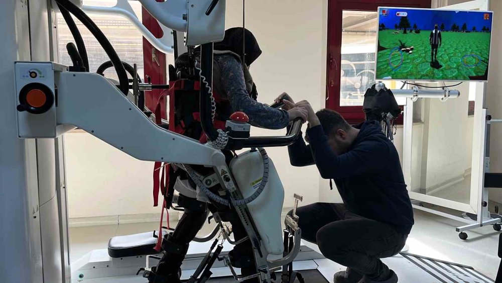 Yürüme Umudu İkiye Katlandı! Konya'ya Yeni Robotik Sistem