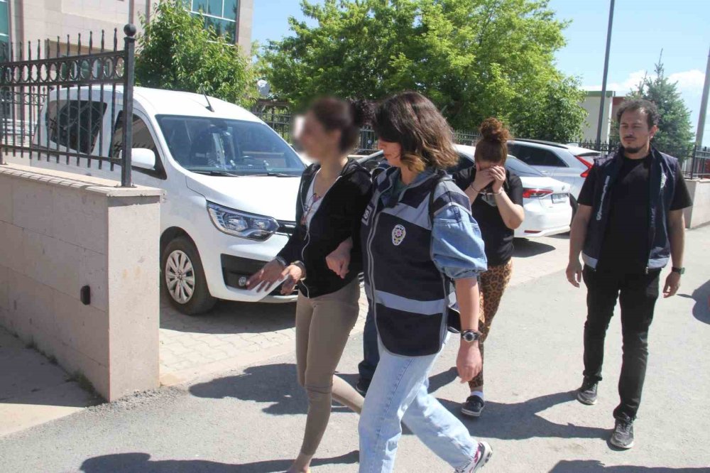 Kuyumcuları Hedef Almışlardı: Konya'da Sahte Altın Çetesi Hapsi Boyladı