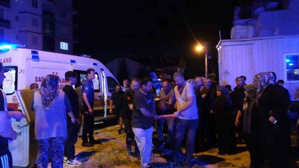 Karaman'da vatandaş sokağa döküldü! Önce patlama sonra yangın
