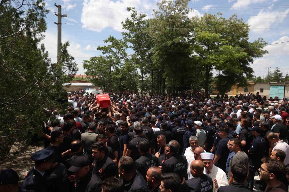 Konya Şehidine Veda Etti! Kahramanca Alevlerle Savaştı