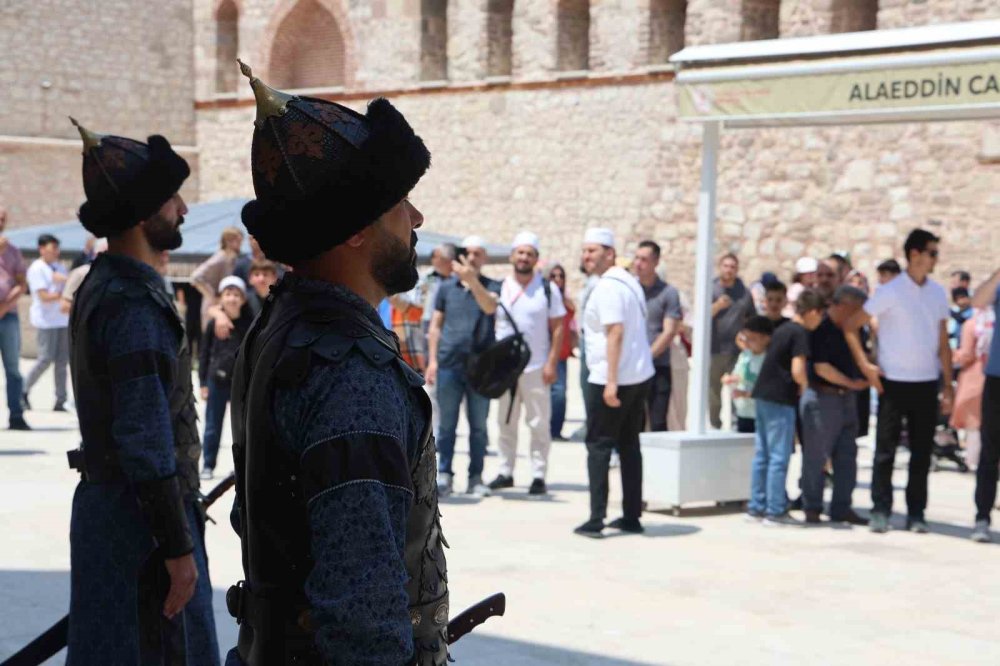 Konya'da nöbet değişimi