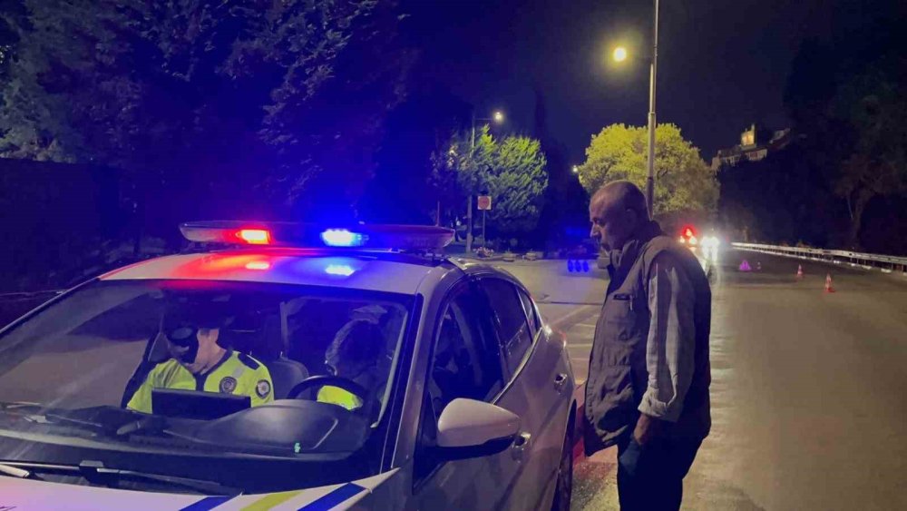 Uygulamadan kaçtı, polis yakaladı..Cezayı duydu, "Yandık yandık" dedi