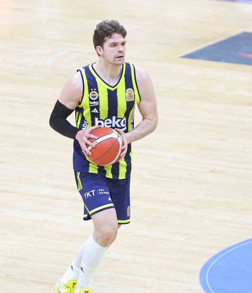 Yeni başkanını seçen Fenerbahçe iyi başlamadı