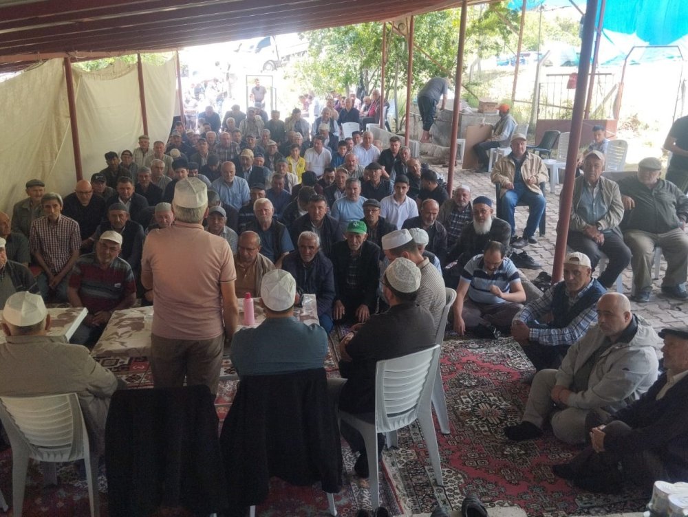Ankara şükürde! Eller bu sefer onun için açıldı