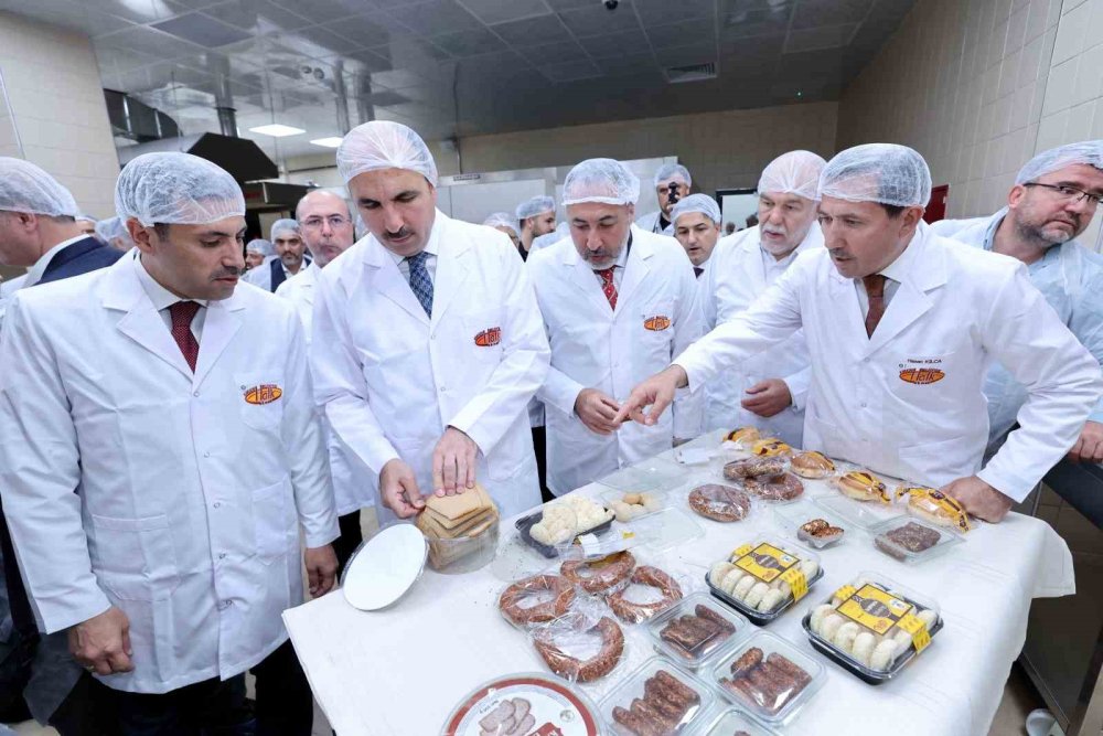 120 Personel, 25 Milyon Ekmek: Karatay’ın Dev Fabrikası Açıldı