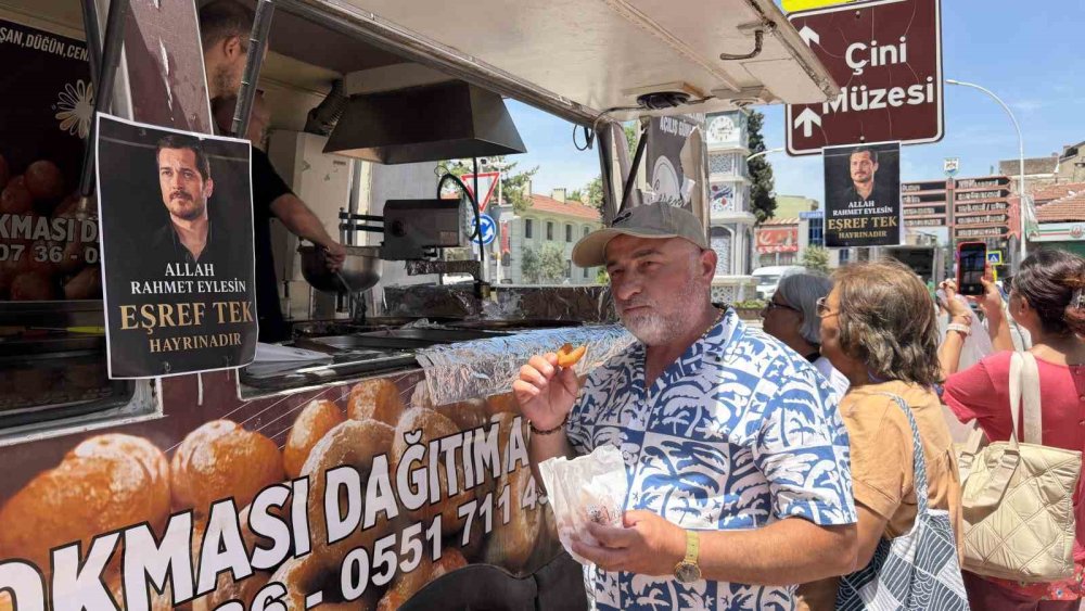Eşref Tek Öldü: Kurgu Karakter İçin Lokma Döktürdüler
