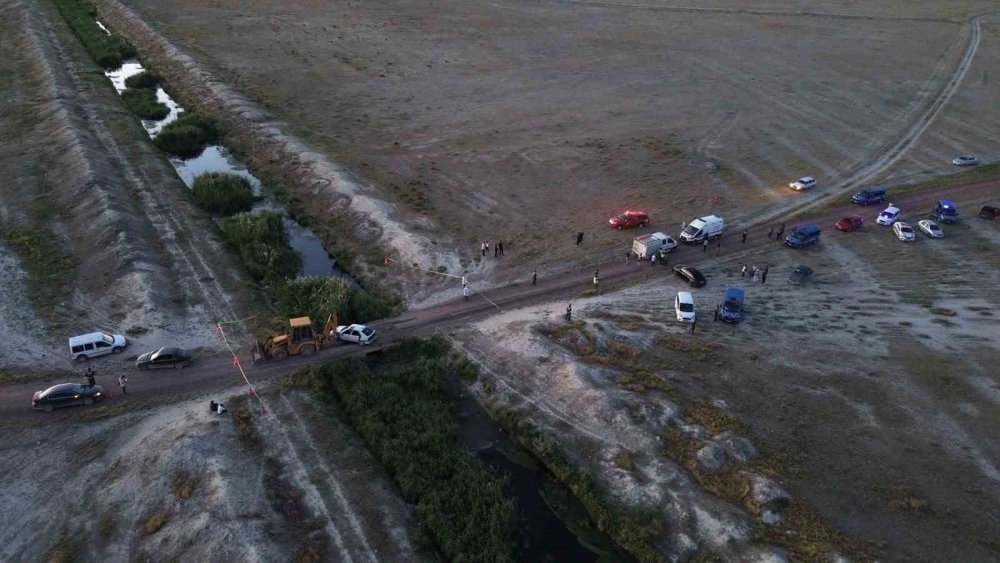 Karaman'da Tarım İşçisi Aileyi Yıkan Kaza: Dereye Uçan Araçta 3 Çocuk Öldü
