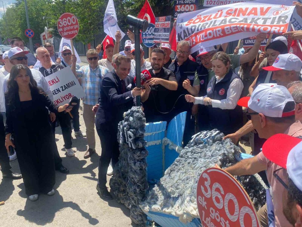 Memurların Sabır Taşı Çatladı: Ankara’da Balyozlu Protesto