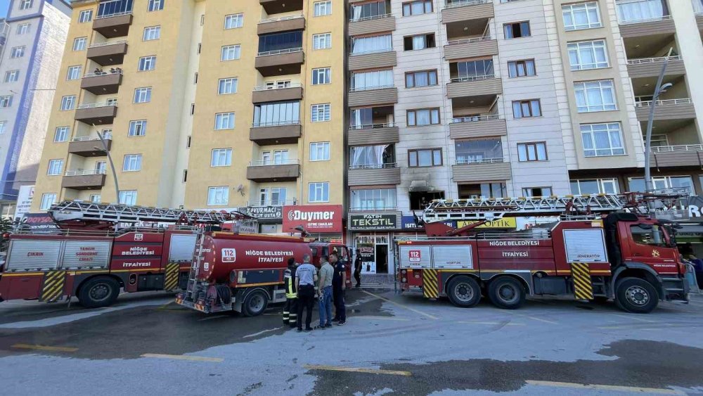Niğde’de apartman dairesinde yangın