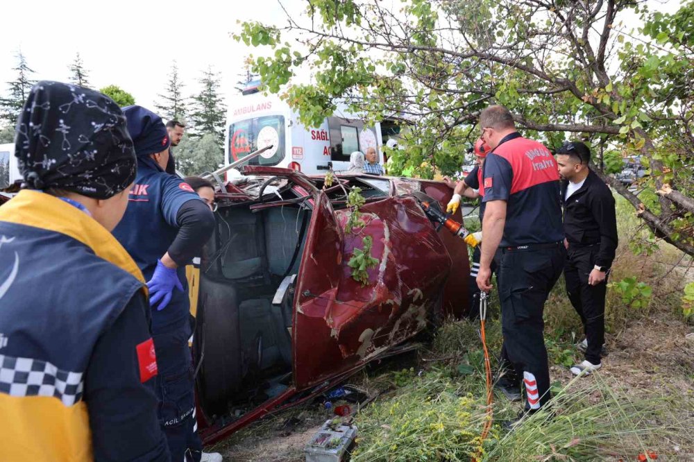 Geleceği İçin Yola Çıkmıştı: Sınav Yolunda Tavanı Kesilerek Kurtarıldı