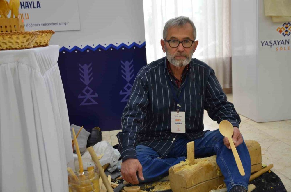 13 Aşamada Hayat Bulan Şimşir Kaşıklar Şöleni