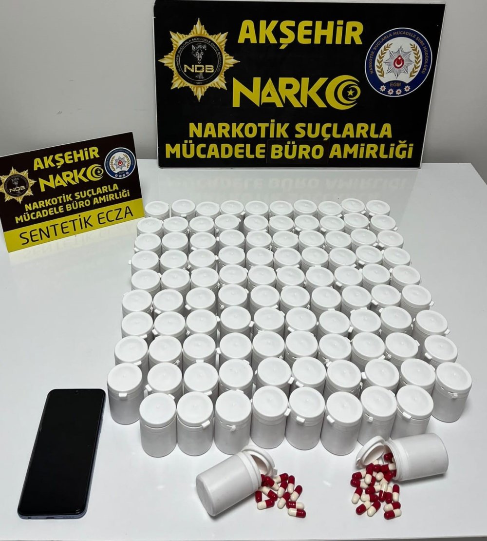 Denetim Sırasında Durdurulan Otobüste Şok! Yolcunun Çantasından Çıktı