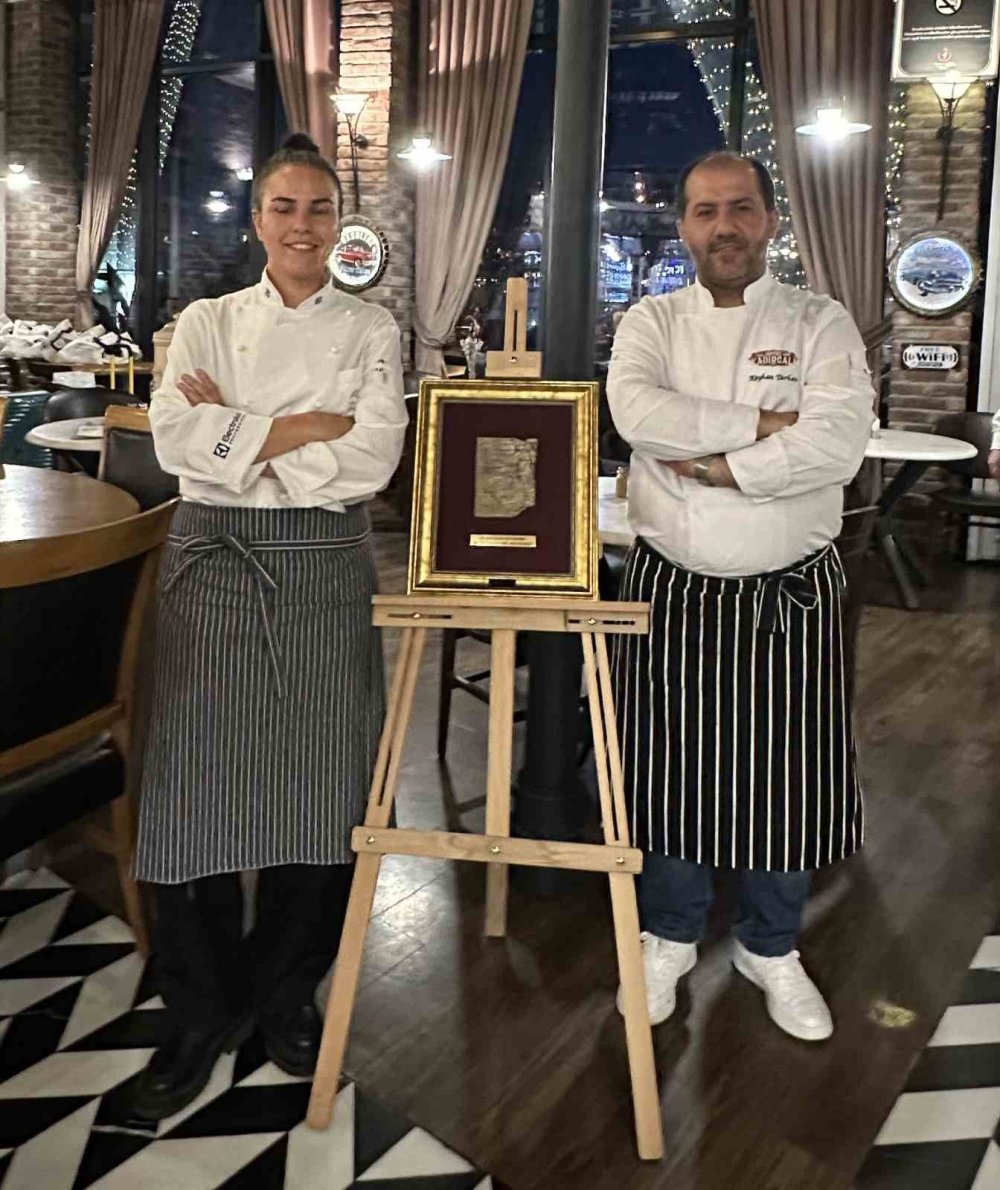 Başında o isim var: 3 bin yıllık yemekleri yaptılar