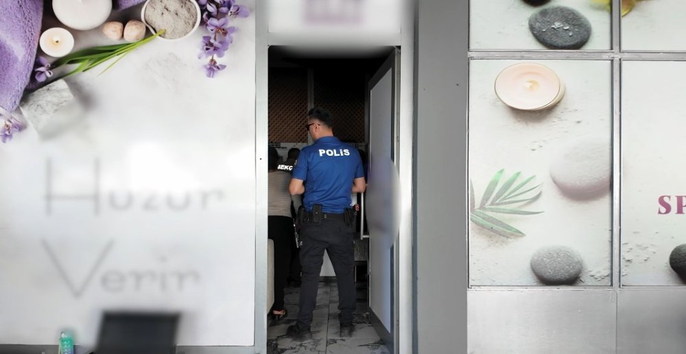 Isparta'da mutlu son adliyede bitti! 5 salona işlem