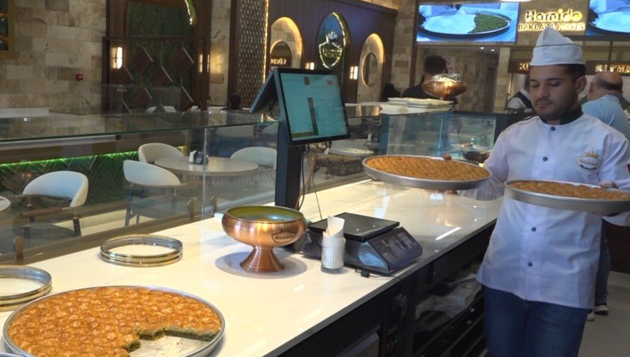 Gaziantep’ten İstanbul’a Hava Kargo ile Taptaze Baklava