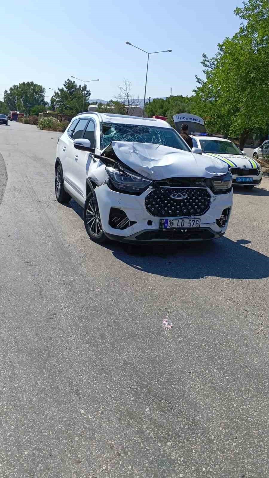 Karne alıp gezmeye çıktılar, kaza yaptılar: 1 ağır yaralı