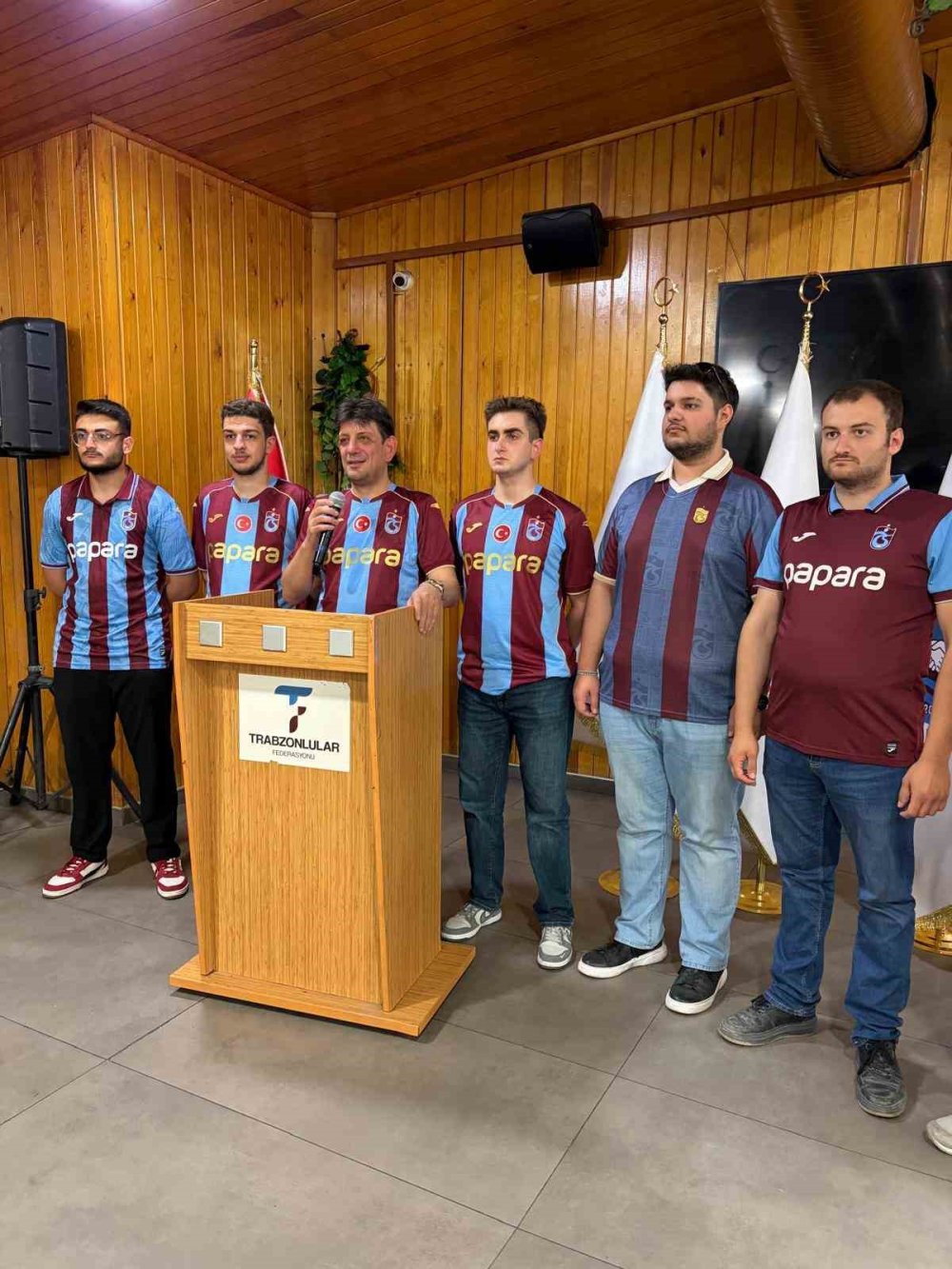 Trabzonspor taraftarı zorun peşine düştü