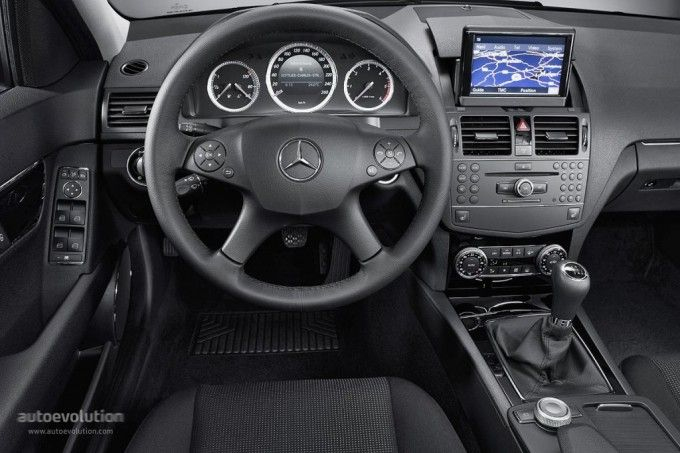 mercedes-interior.jpg