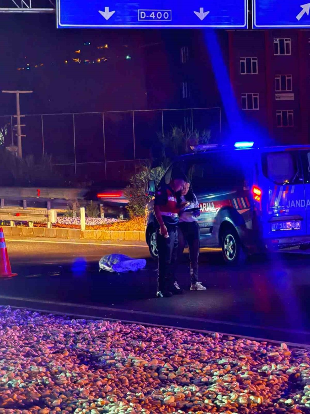 Alanya'da ecel onu yol ortasında yakaladı