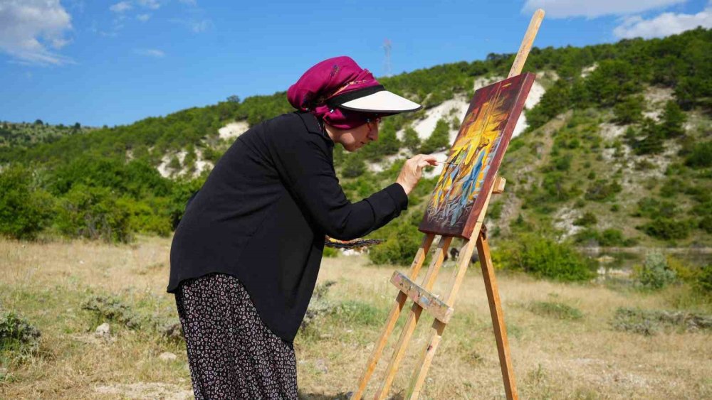 Ankaralı "Şalvarlı Picasso" Ayfer Bozkurt’un İlham Veren Sanat Yolculuğu