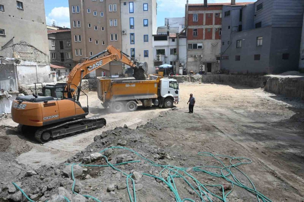 Isparta'da Dev Yatırım: Mimar Sinan Katlı Otoparkı Yükseliyor