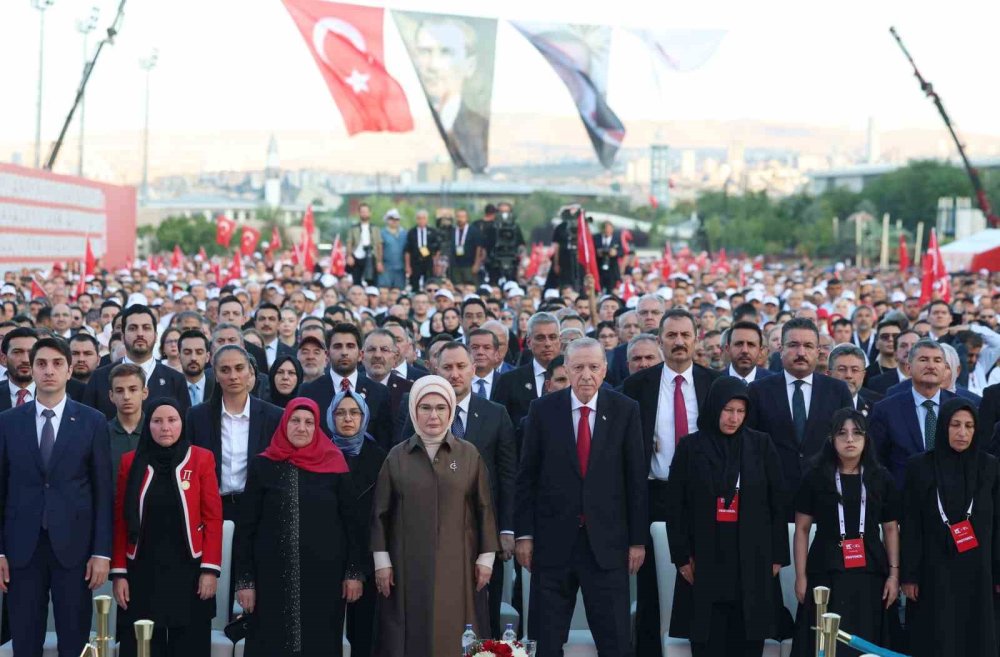 Erdoğan'dan FETÖ ile Mücadele Mesajı: Kökünü Kurutana Dek Devam