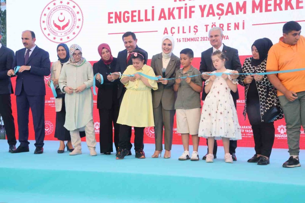 Bakan Göktaş Konya’da Türkiye’nin En Büyük Engelli Aktif Yaşam Merkezi'ni Açtı